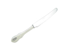 Серебряный столовый нож чернением и объемным орнаментом на ручке «Купеческий»